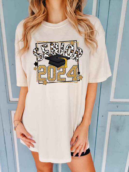 Senior 2024 - gold and cap