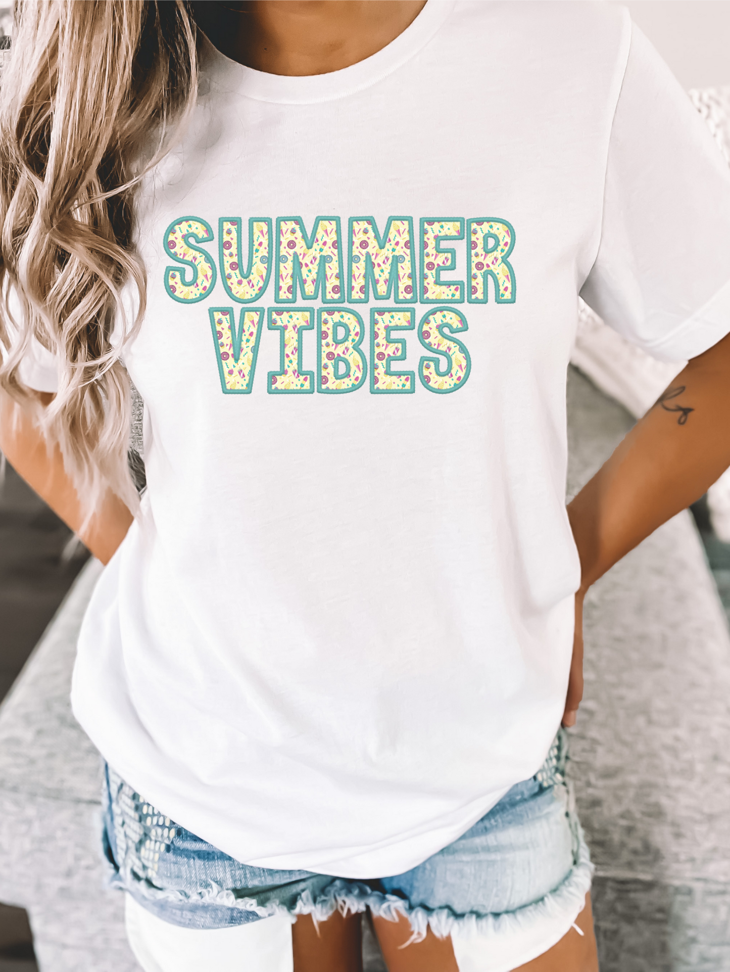 Summer vibes-blue outline