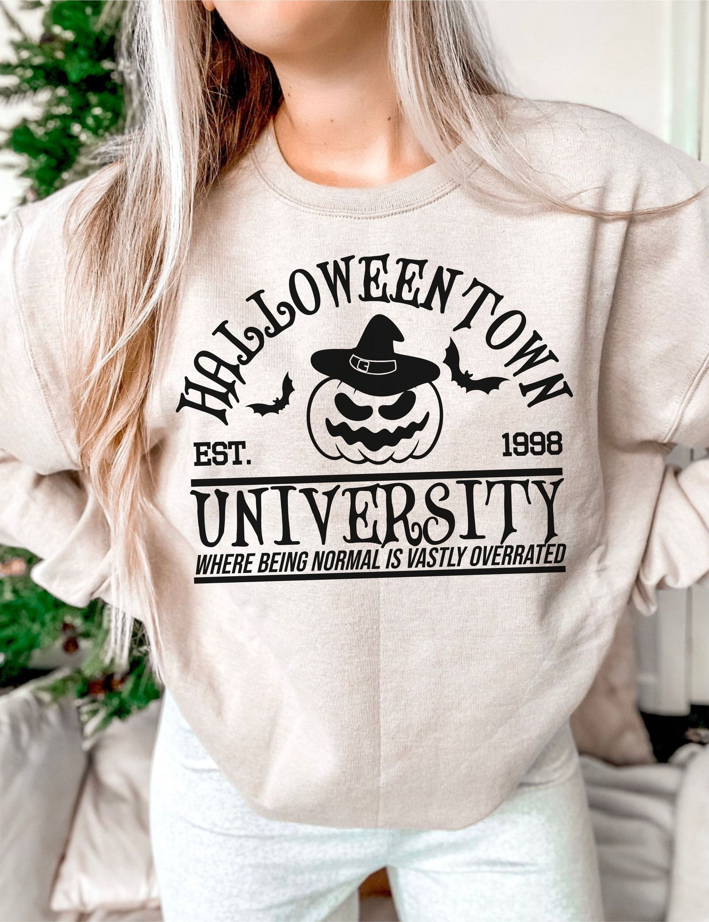 Halloweentown University-black